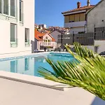 Luxurioese Ferienvilla Mit Privatem Pool By Interhome Trogir